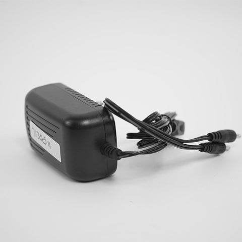 CLOSEOUT - ADAPTOR; 110-240 VOLT AC, 0.9V 2.5AMP 2 OUTPUTS, DOMESTIC - Topco Wholesale